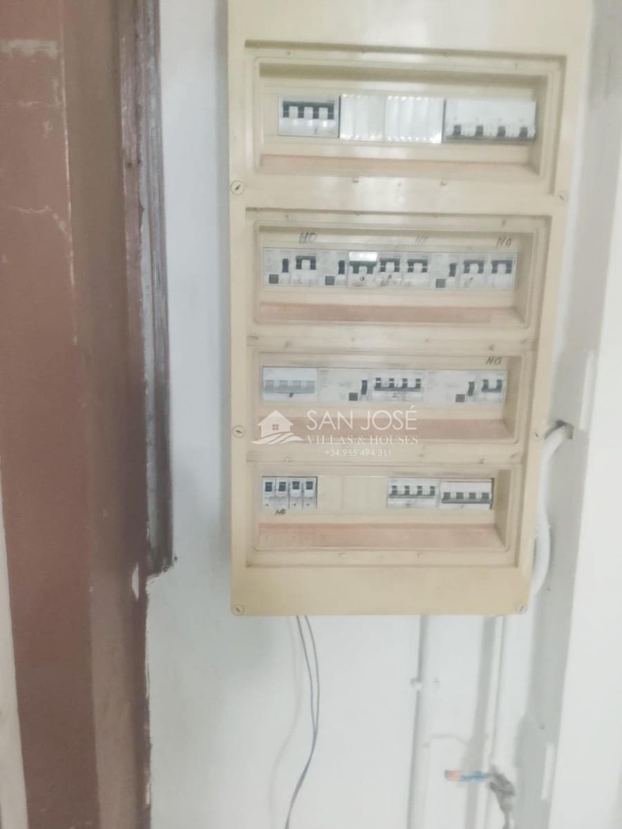 Business for rent in Elche / Elx - € 1,200 (Ref: 9963320)