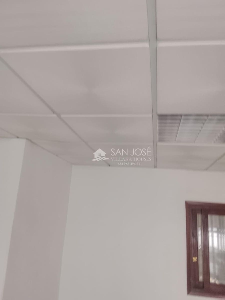 Business for rent in Elche / Elx - € 1,200 (Ref: 9963320)