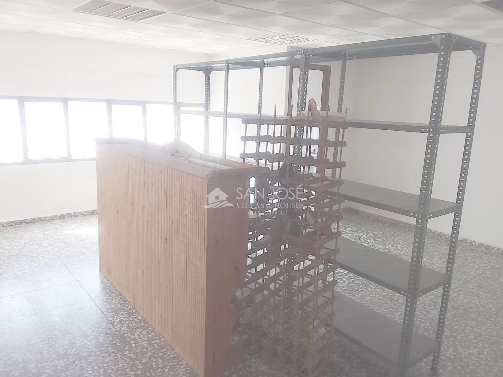 Business for rent in Elche / Elx - € 1,200 (Ref: 9963320)