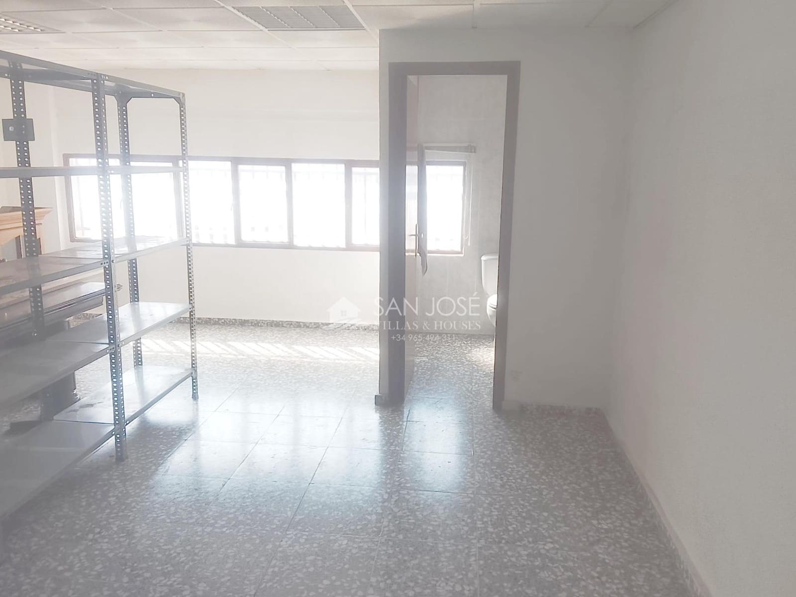 Business for rent in Elche / Elx - € 1,200 (Ref: 9963320)