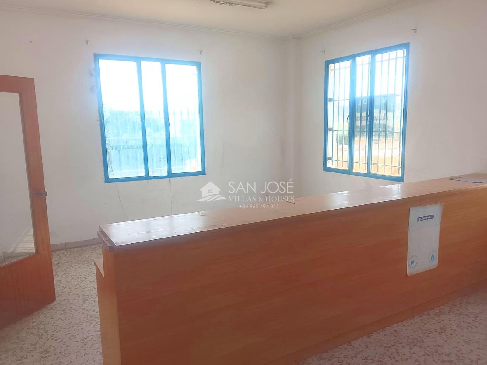 Business for sale in La Romana - € 249,000 (Ref: 9966796)