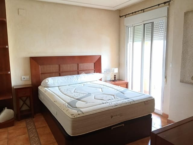 Bungalow de 4 chambres à louer à Aspe avec garage - 1 200 € (Ref: 9970781)