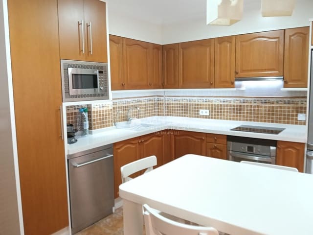 Bungalow de 4 chambres à louer à Aspe avec garage - 1 200 € (Ref: 9970781)