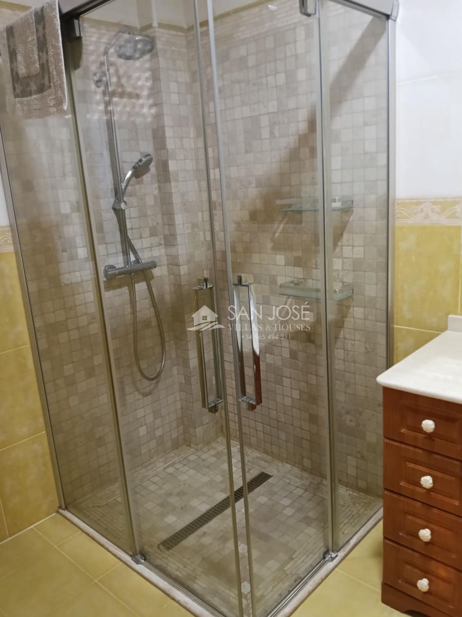 4 bedroom Bungalow for rent in Aspe with garage - € 1,200 (Ref: 9970781)