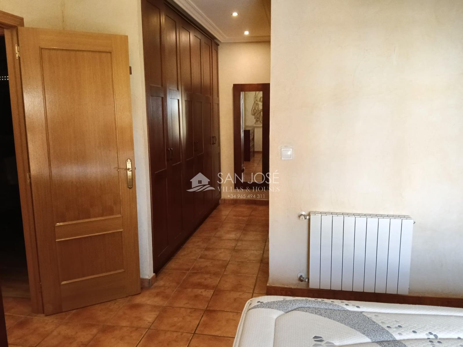 4 bedroom Bungalow for rent in Aspe with garage - € 1,200 (Ref: 9970781)