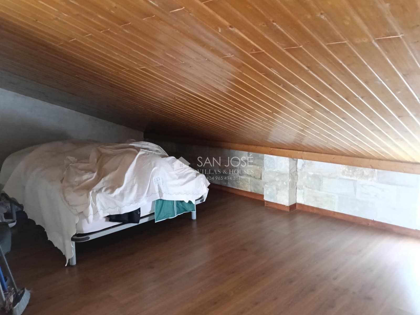 4 bedroom Bungalow for rent in Aspe with garage - € 1,200 (Ref: 9970781)