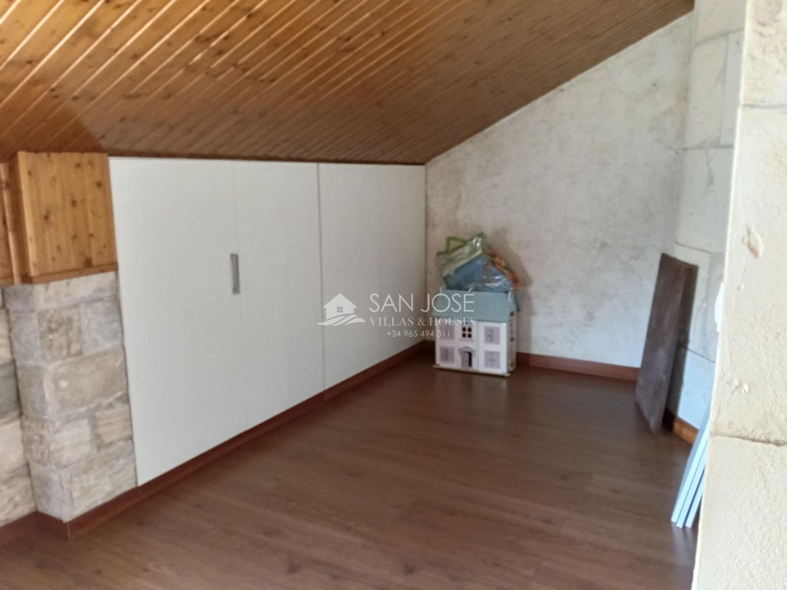 4 bedroom Bungalow for rent in Aspe with garage - € 1,200 (Ref: 9970781)