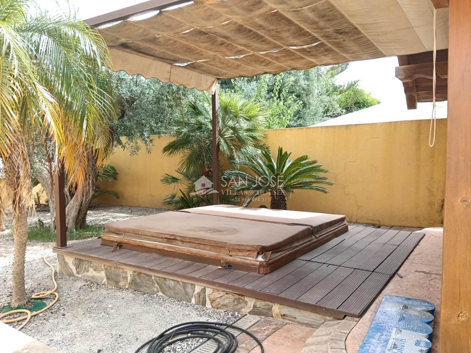 4 bedroom Bungalow for rent in Aspe with garage - € 1,200 (Ref: 9970781)