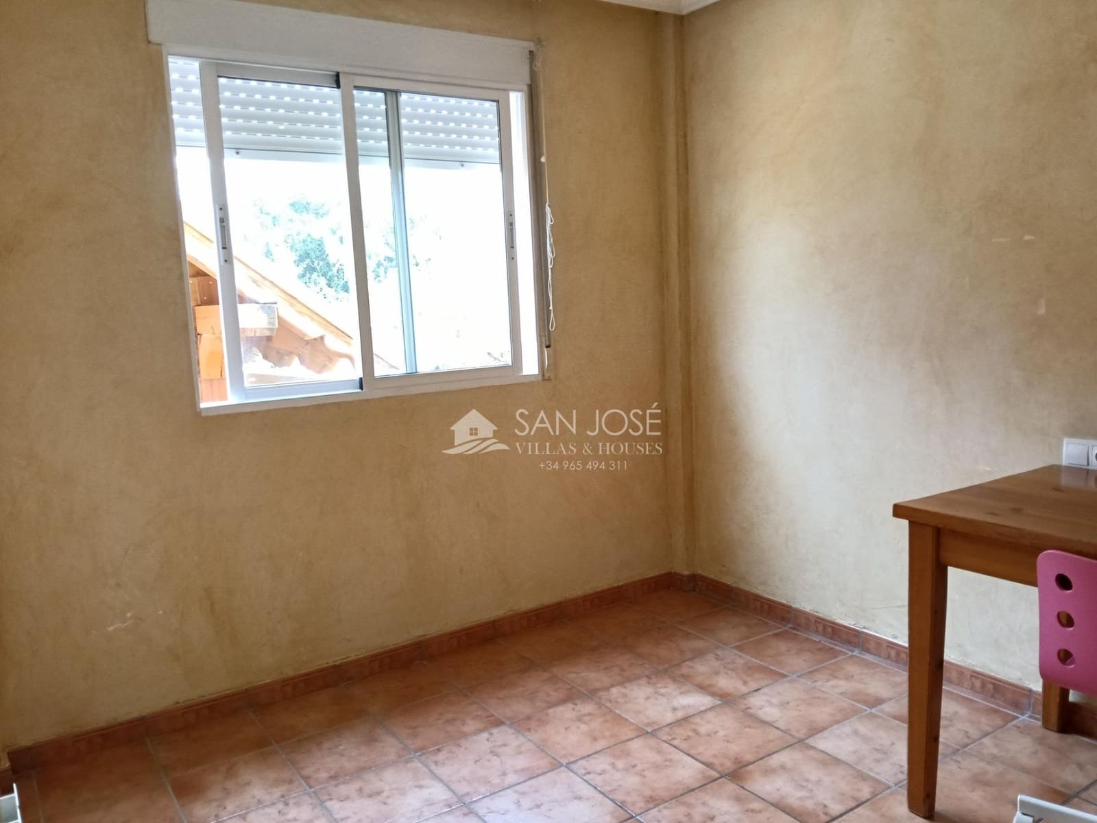 4 bedroom Bungalow for rent in Aspe with garage - € 1,200 (Ref: 9970781)
