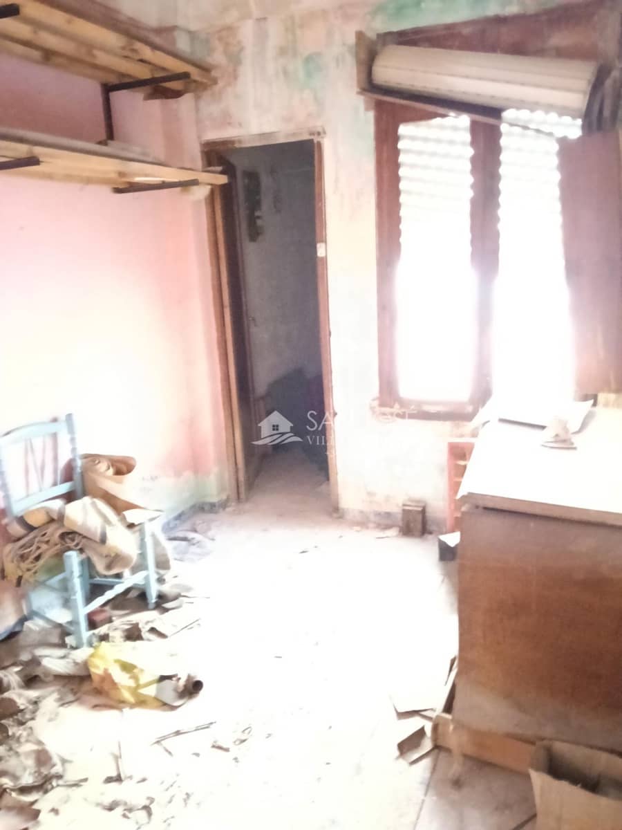 8 slaapkamer Huis te koop in Aspe - € 97.260 (Ref: 9970789)