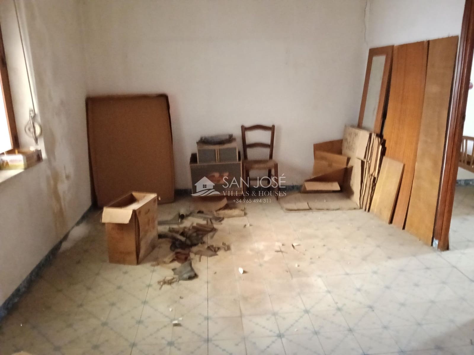 8 slaapkamer Huis te koop in Aspe - € 97.260 (Ref: 9970789)