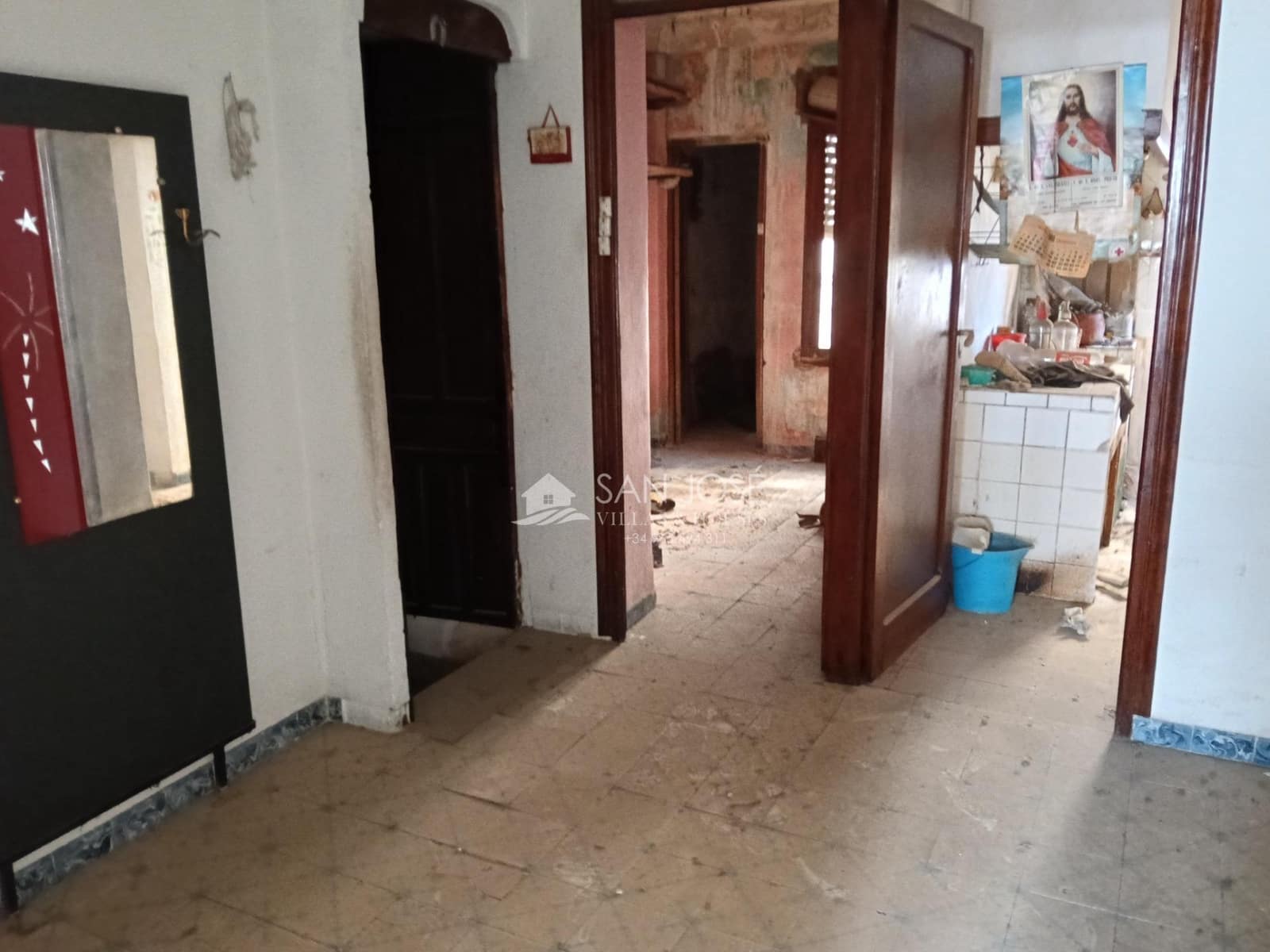 8 slaapkamer Huis te koop in Aspe - € 97.260 (Ref: 9970789)