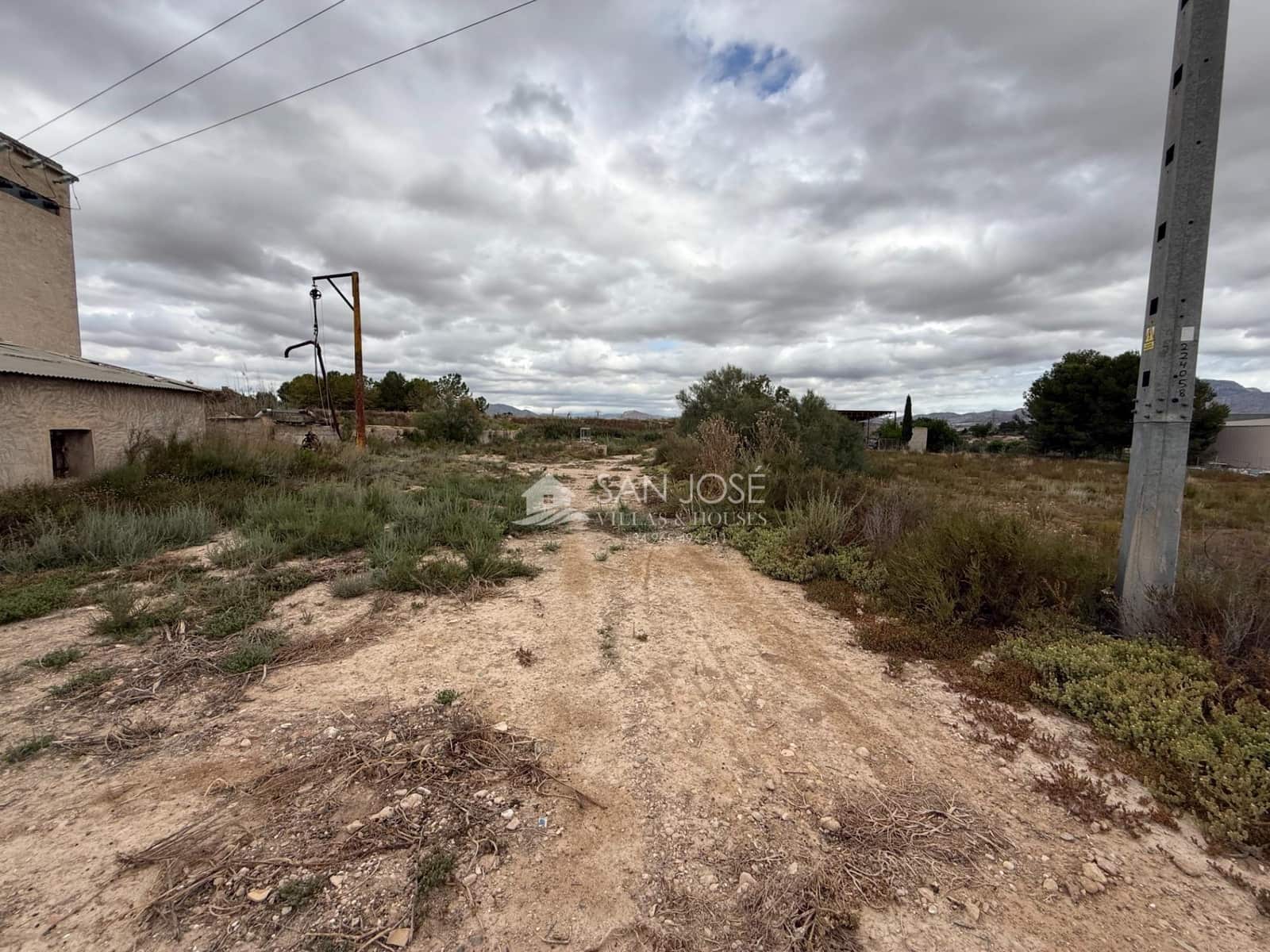 Undeveloped Land for sale in Aspe - € 269,000 (Ref: 9973517)