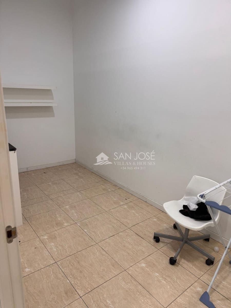 2 chambre Local Commercial à vendre à Novelda - 222 000 € (Ref: 9979040)