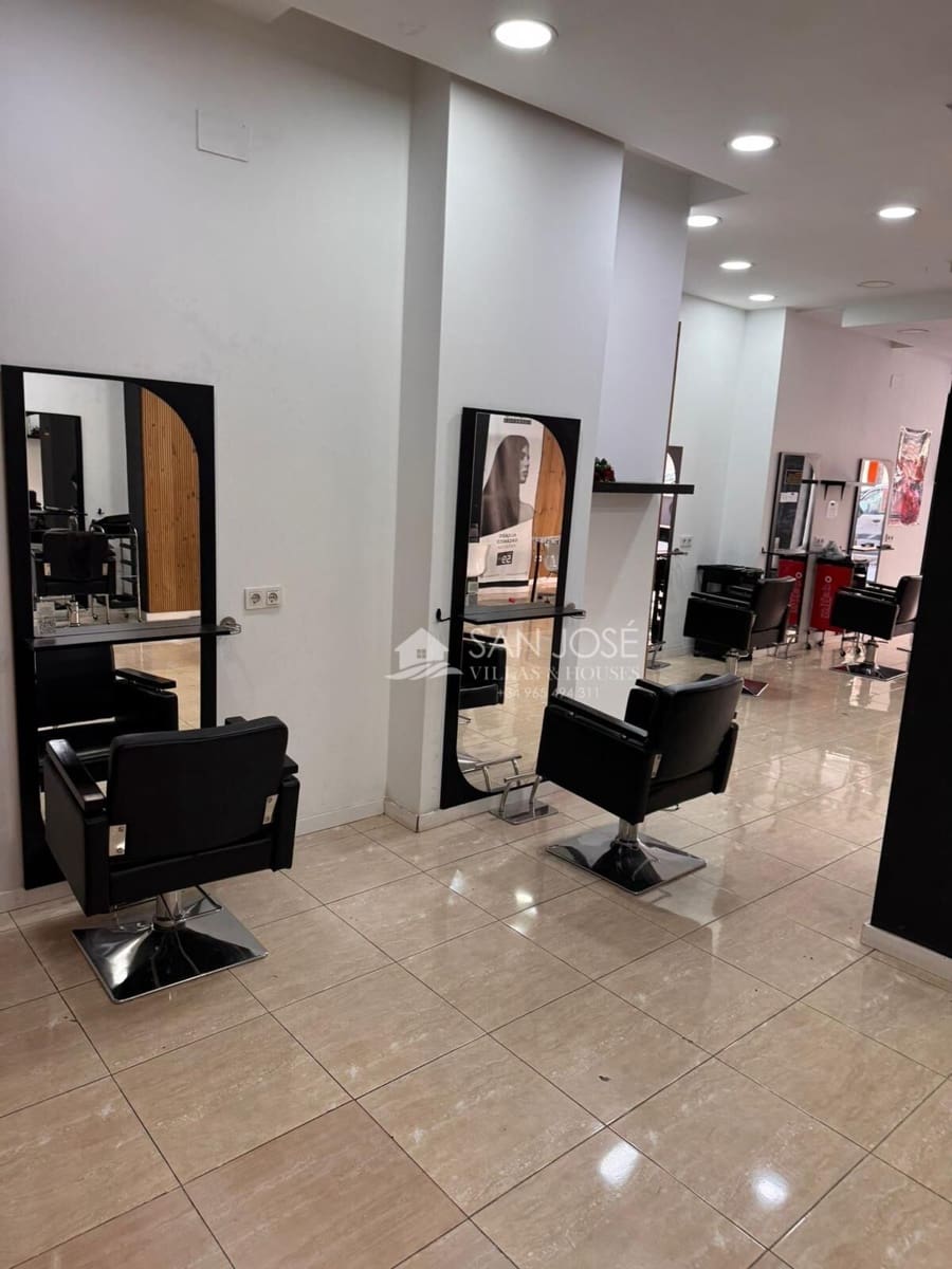 2 chambre Local Commercial à vendre à Novelda - 222 000 € (Ref: 9979040)