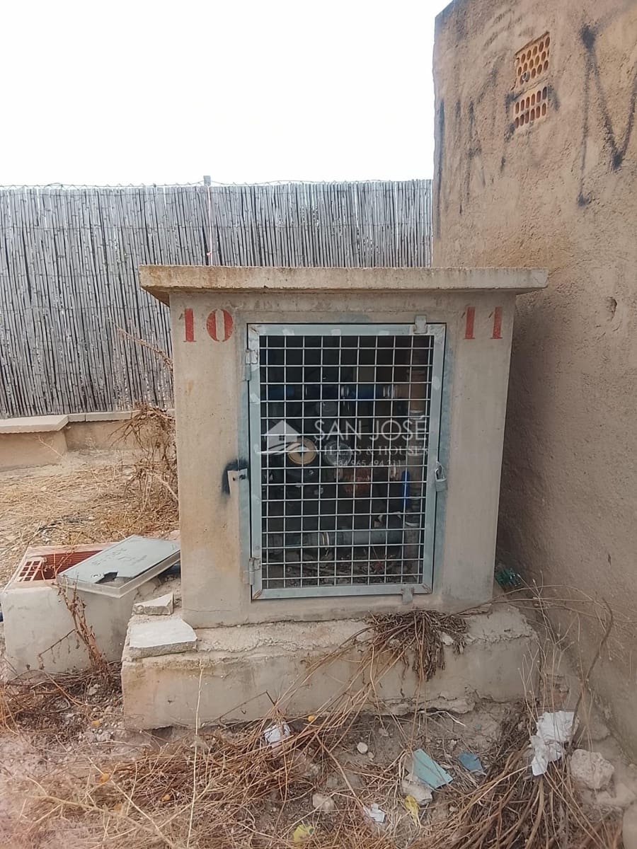 Mark till salu i Monforte del Cid - 120 000 € (Ref: 9990873)