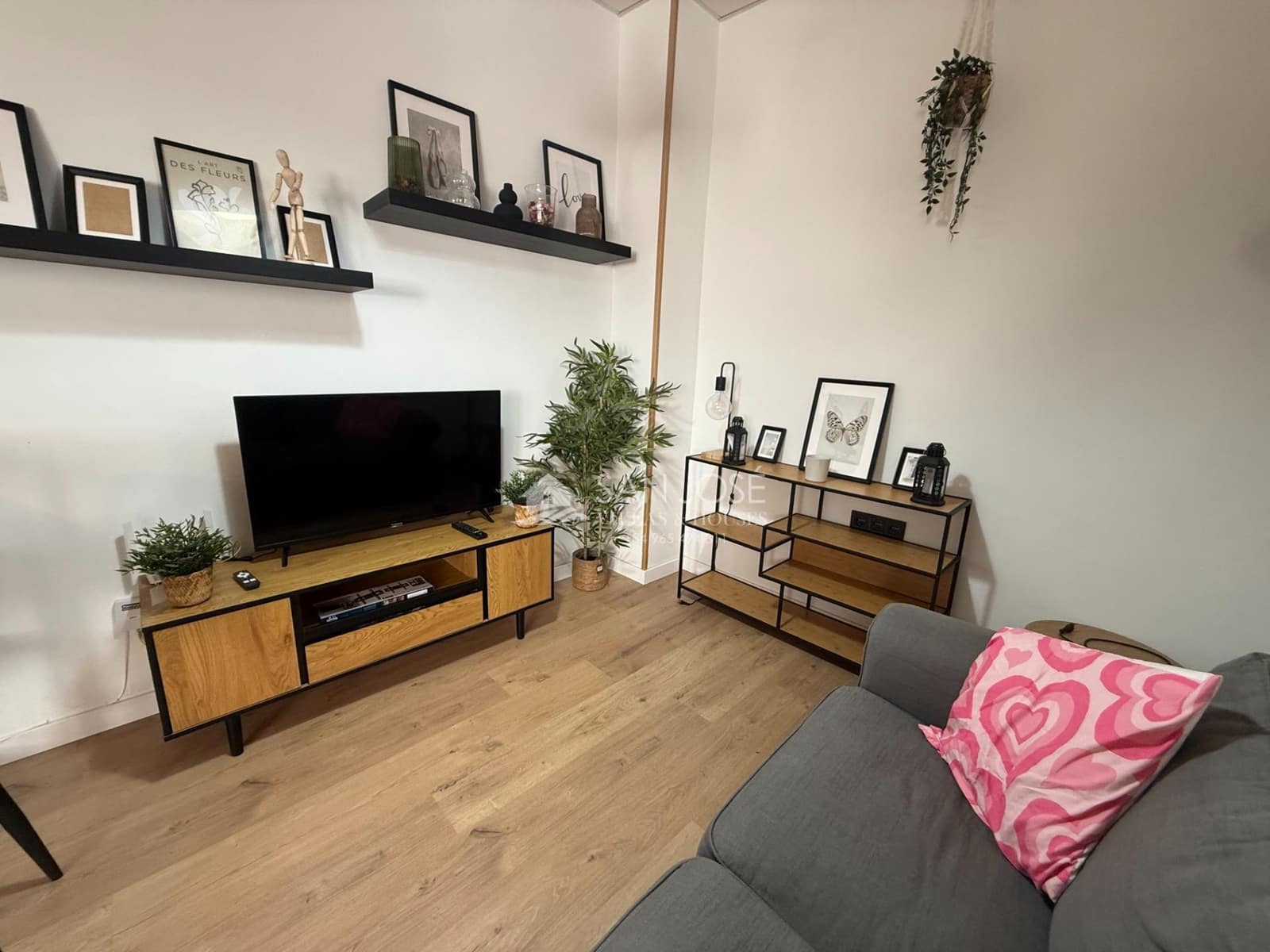 1 soverom Kommersiell til salgs i Aspe - € 63 500 (Ref: 9994419)