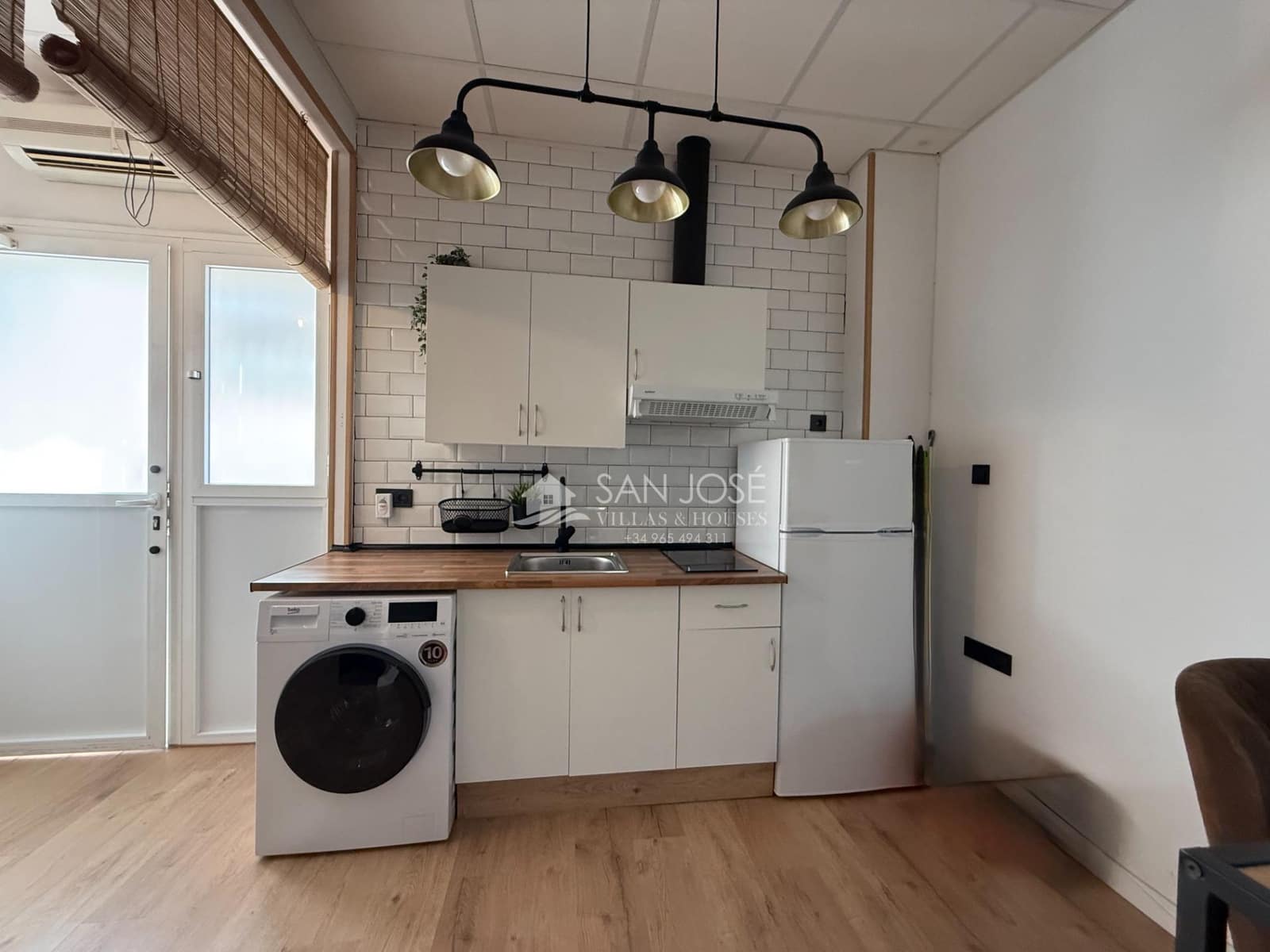 1 soverom Kommersiell til salgs i Aspe - € 63 500 (Ref: 9994419)
