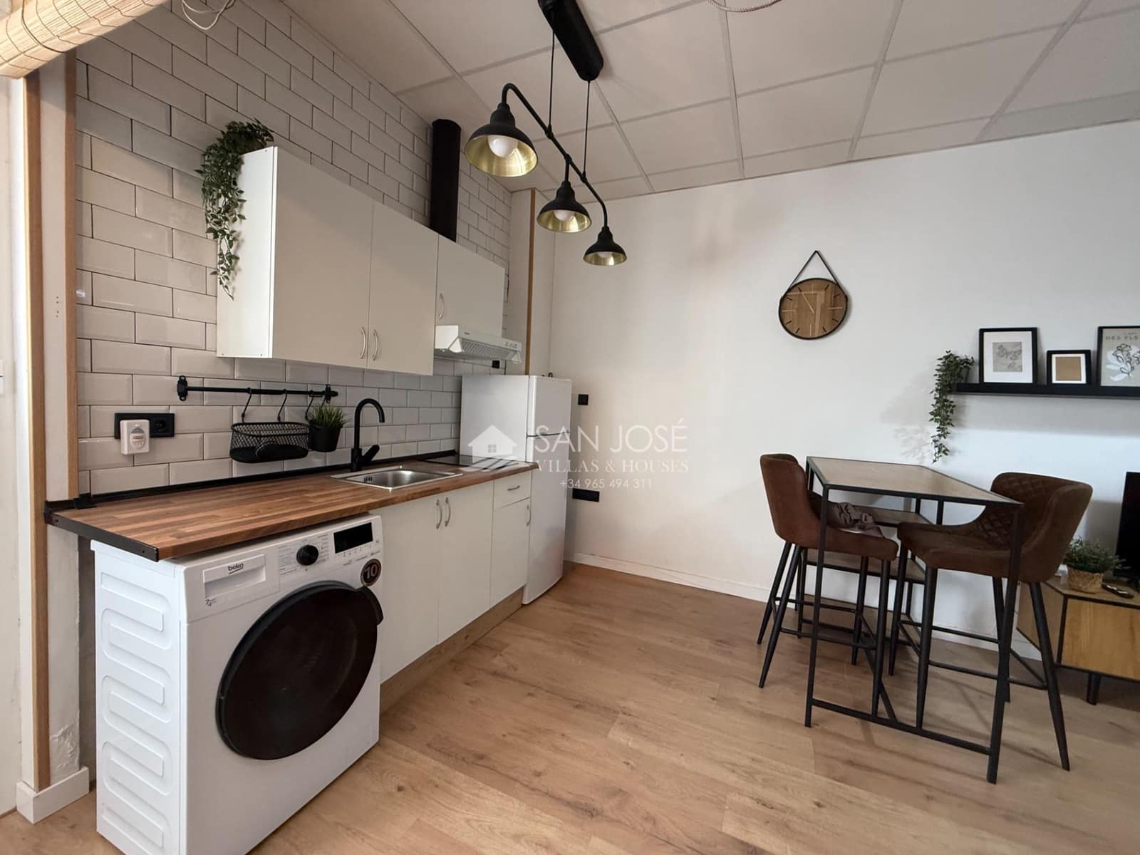 1 soverom Kommersiell til salgs i Aspe - € 63 500 (Ref: 9994419)