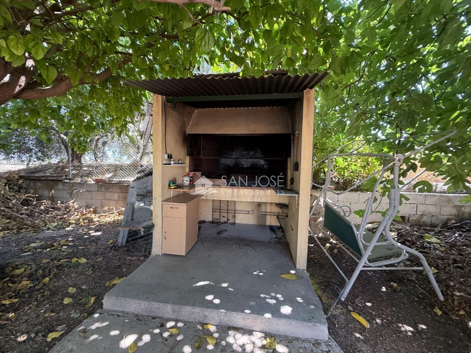 Chalet de 4 habitaciones en Aspe en venta con piscina - 298.000 € (Ref: 9994420)