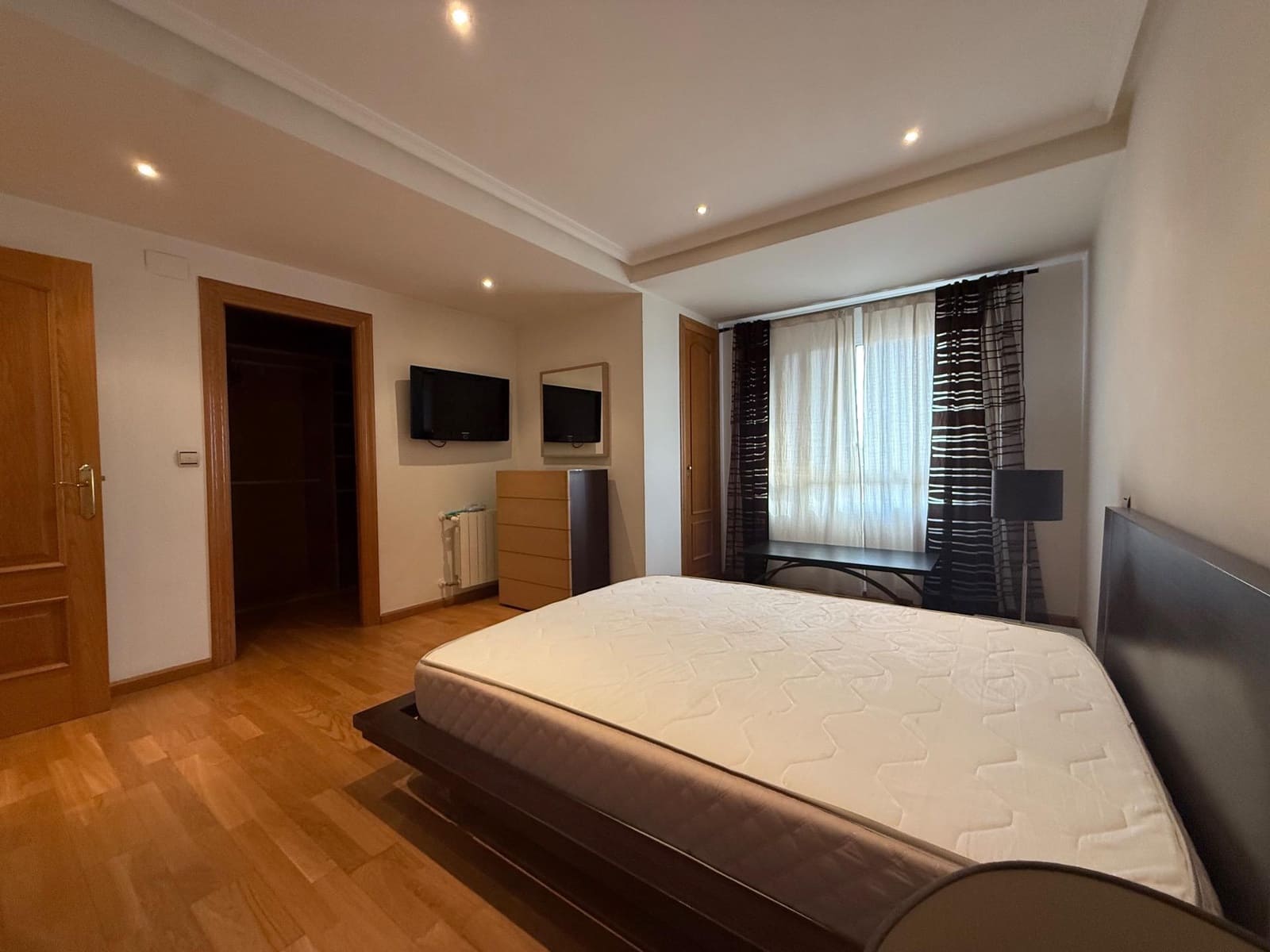 3 soveværelse Lejlighed til salg i Elche / Elx med garage - € 210.000 (Ref: 9349846)