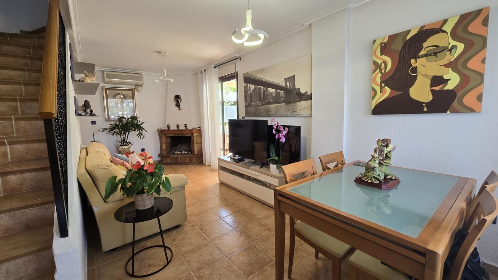 4 soveværelse Bungalow til salg i Santa Pola med swimmingpool garage - € 356.000 (Ref: 9349909)