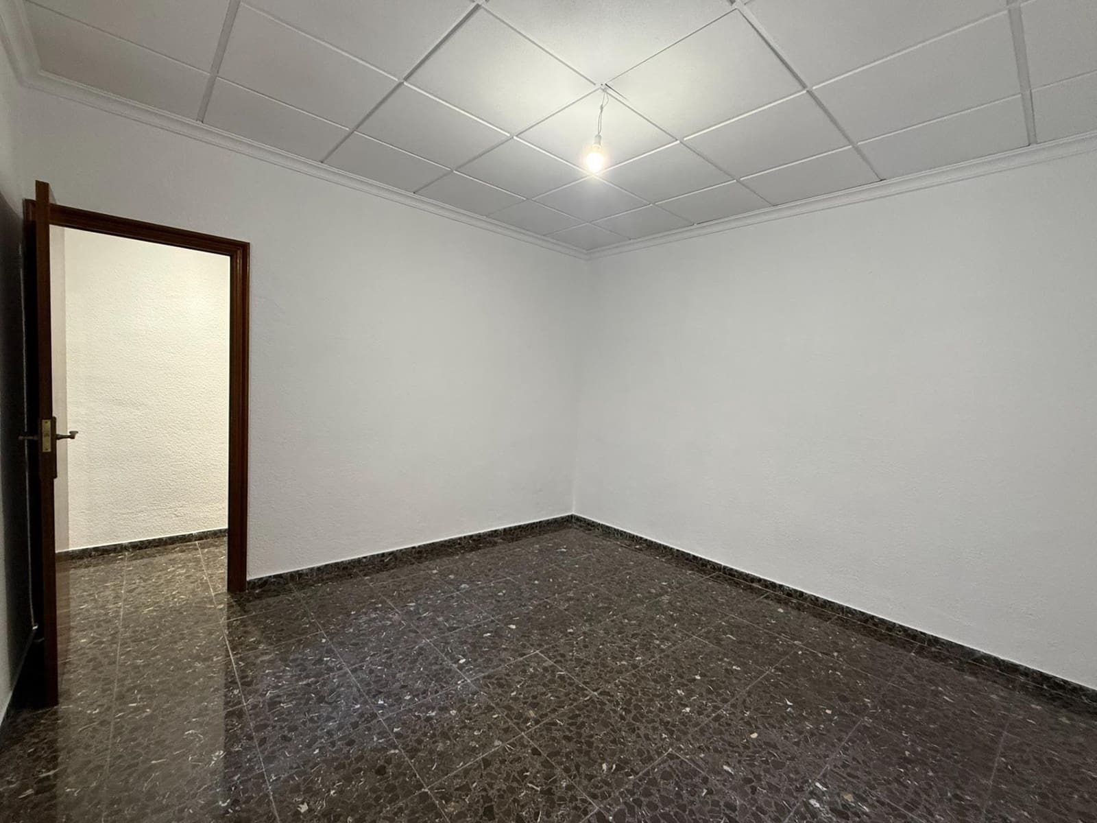 Apartamento de 7 habitaciones en Elche / Elx en venta - 219.000 € (Ref: 9353482)