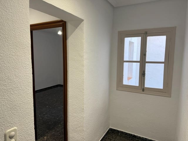 7 makuuhuone Huoneisto myytävänä paikassa Elche / Elx - 219 000 € (Ref: 9353482)