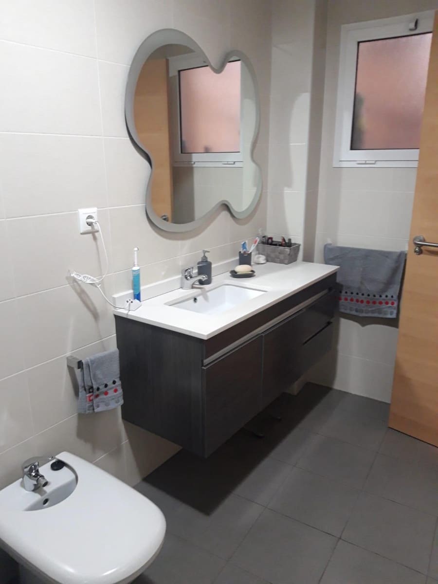 Piso de 3 habitaciones en Elche / Elx en venta - 186.000 € (Ref: 9353483)