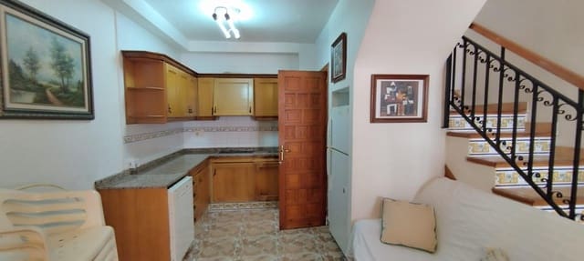 4 quarto Bungalow para venda em Santa Pola com garagem - 310 000 € (Ref: 9353487)