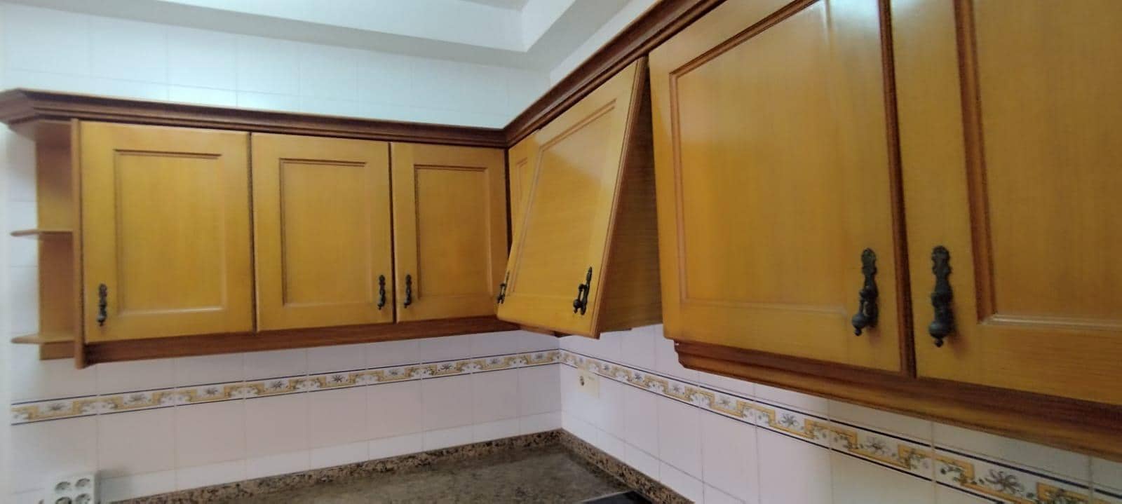 4 quarto Bungalow para venda em Santa Pola com garagem - 310 000 € (Ref: 9353487)