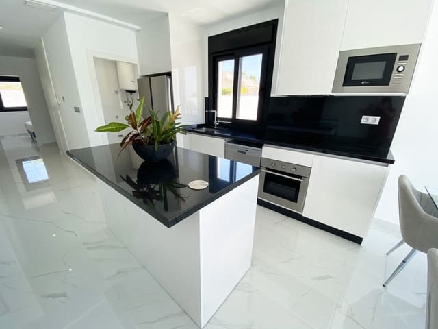 3 soverom Villa til salgs i La Marina, Elche / Elx med svømmebasseng - € 455 000 (Ref: 9356017)