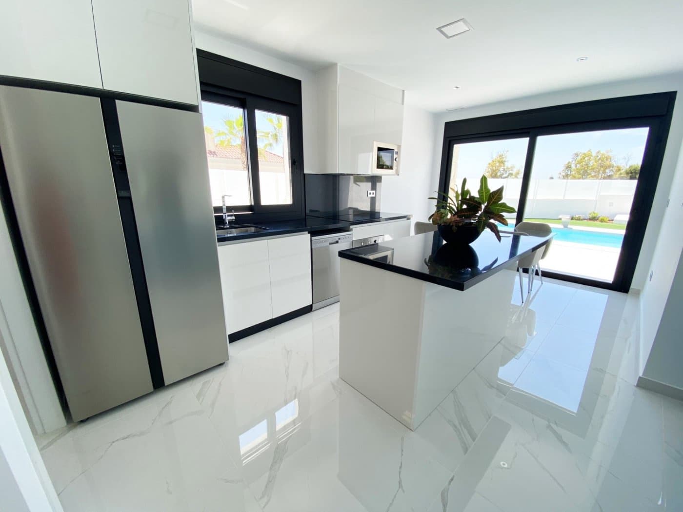 3 bedroom Villa for sale in La Marina with pool - € 455,000 (Ref: 9356017)