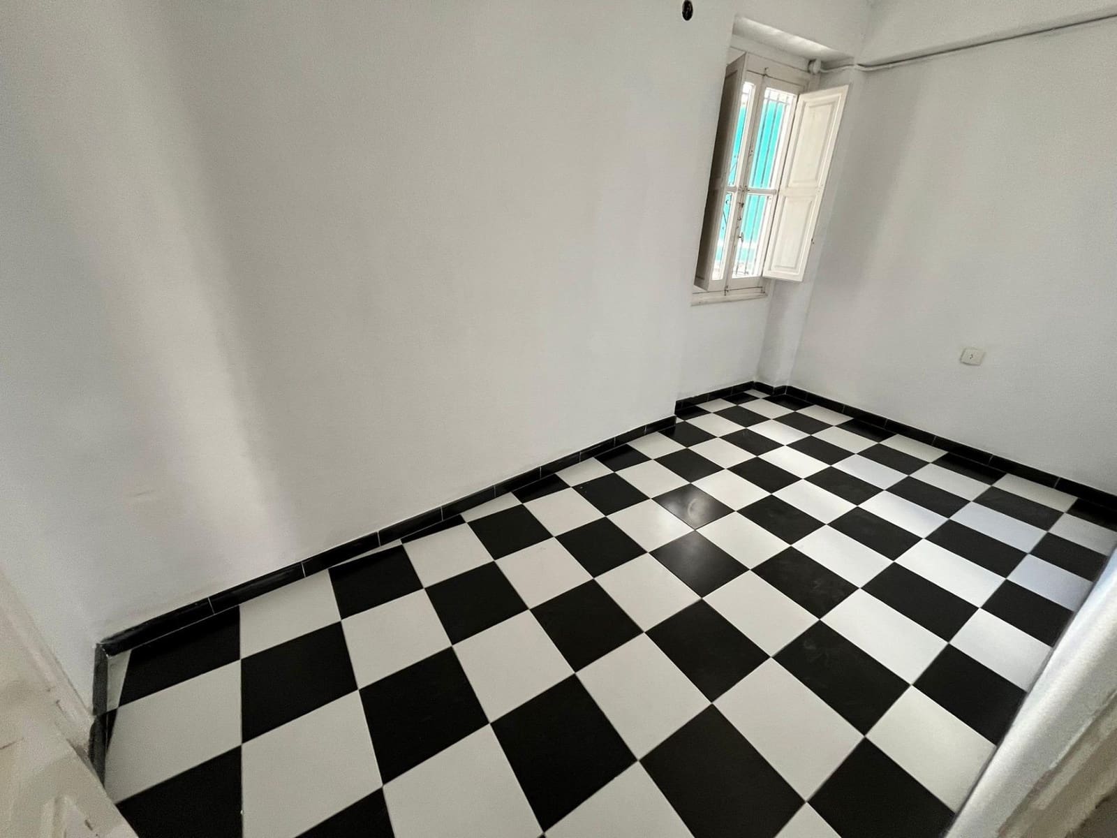 5 slaapkamer Flat te koop in Alicante stad - € 360.000 (Ref: 9356020)