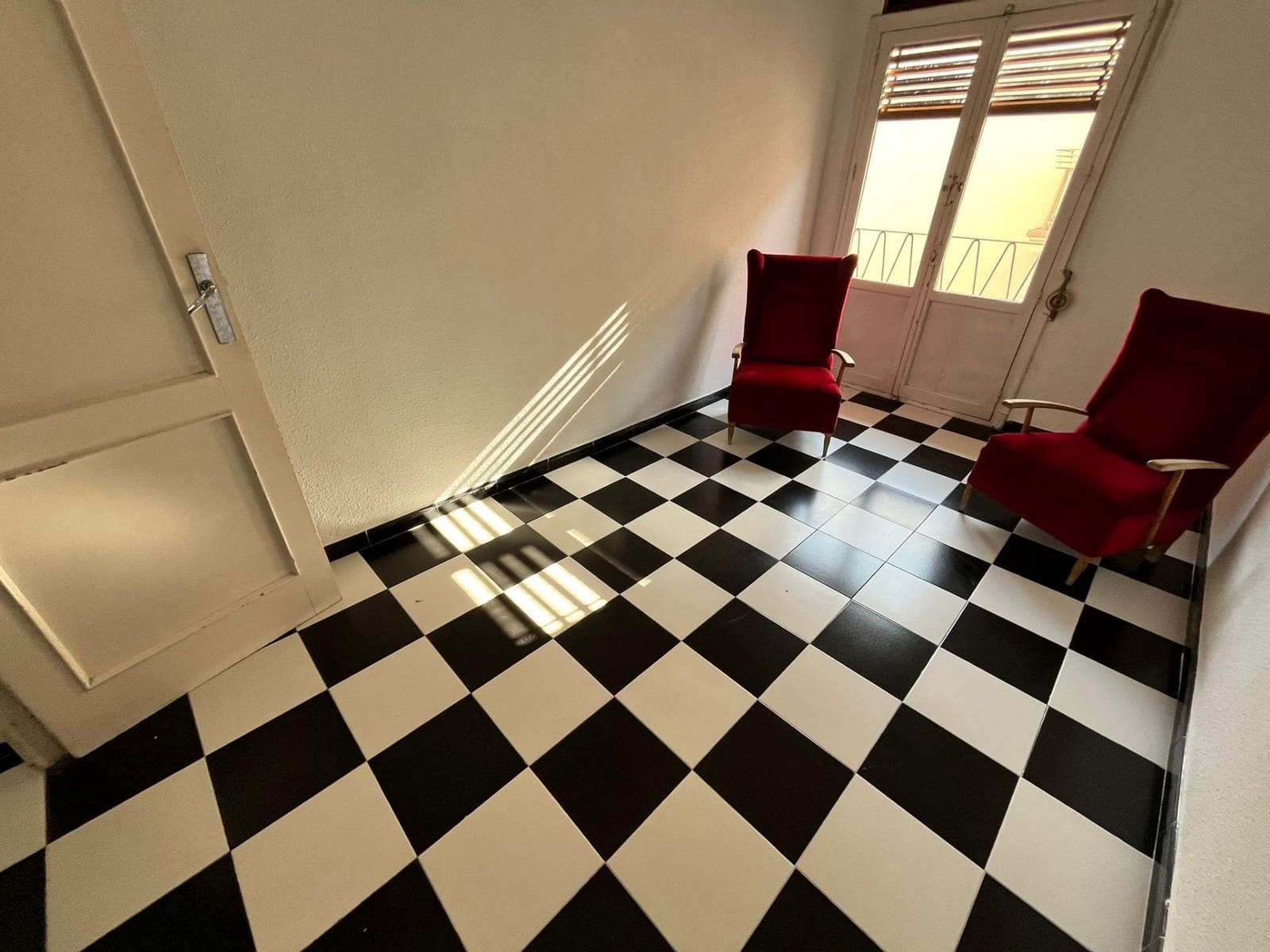 5 slaapkamer Flat te koop in Alicante stad - € 360.000 (Ref: 9356020)