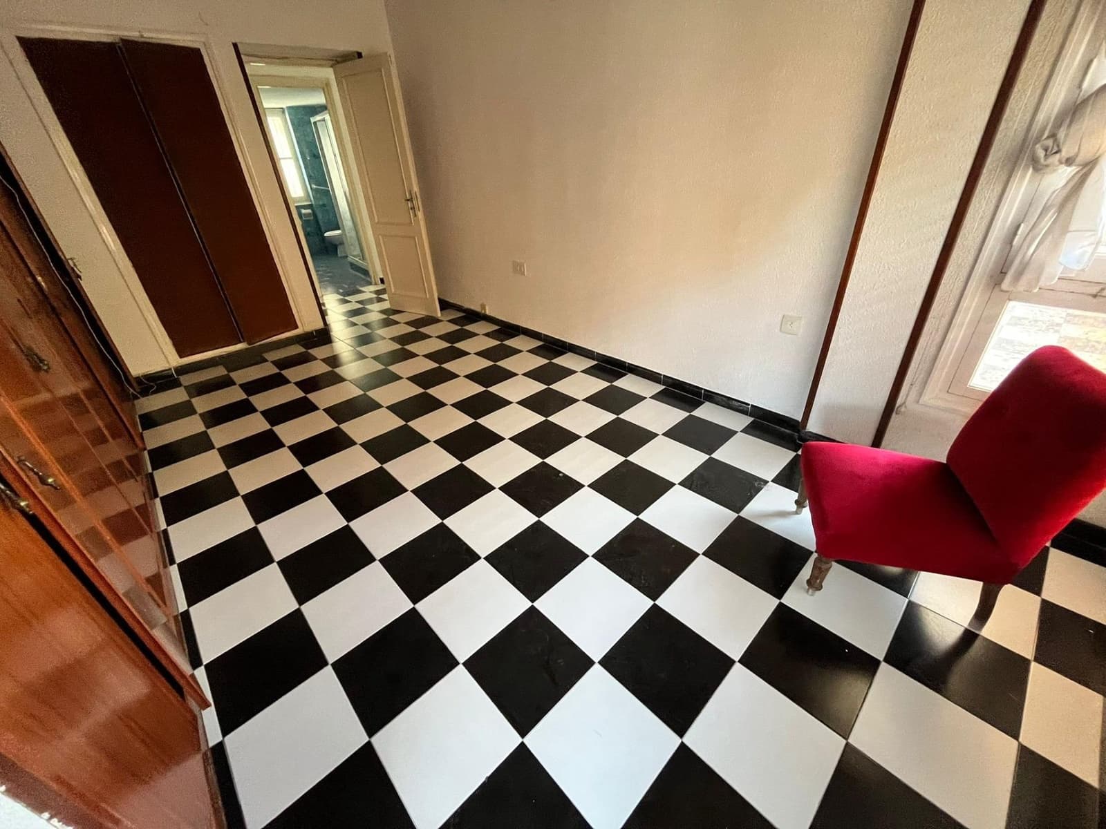 5 slaapkamer Flat te koop in Alicante stad - € 360.000 (Ref: 9356020)