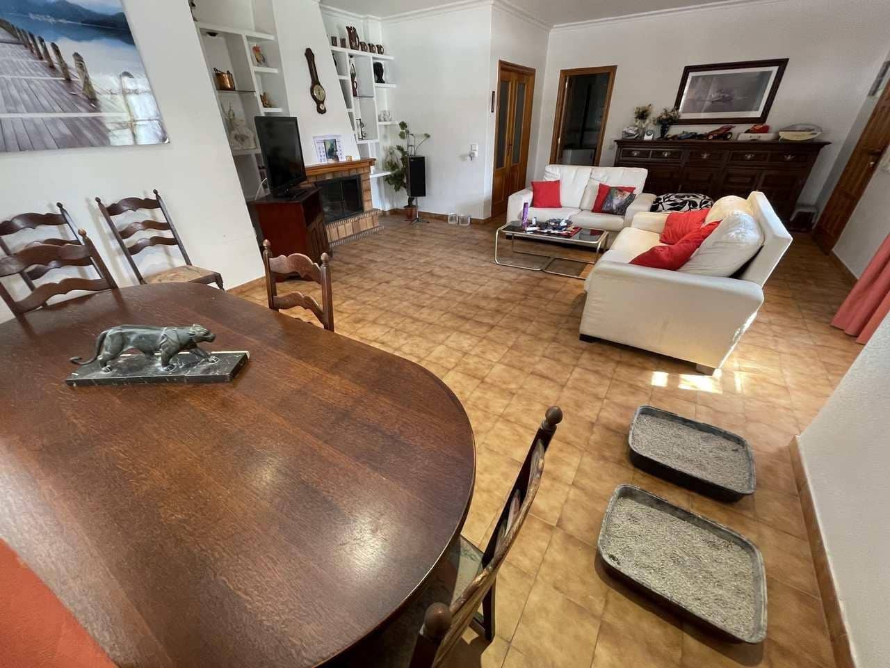 4 bedroom Villa for sale in Benferri with pool garage - € 319,300 (Ref: 9356023)