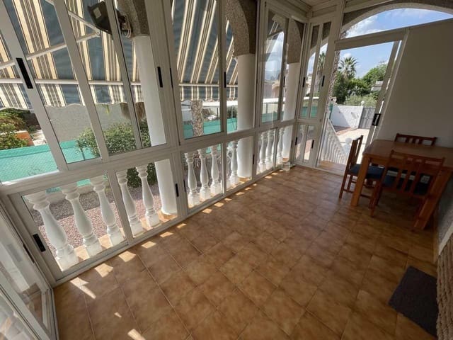 4 bedroom Villa for sale in Benferri with pool garage - € 319,300 (Ref: 9356023)