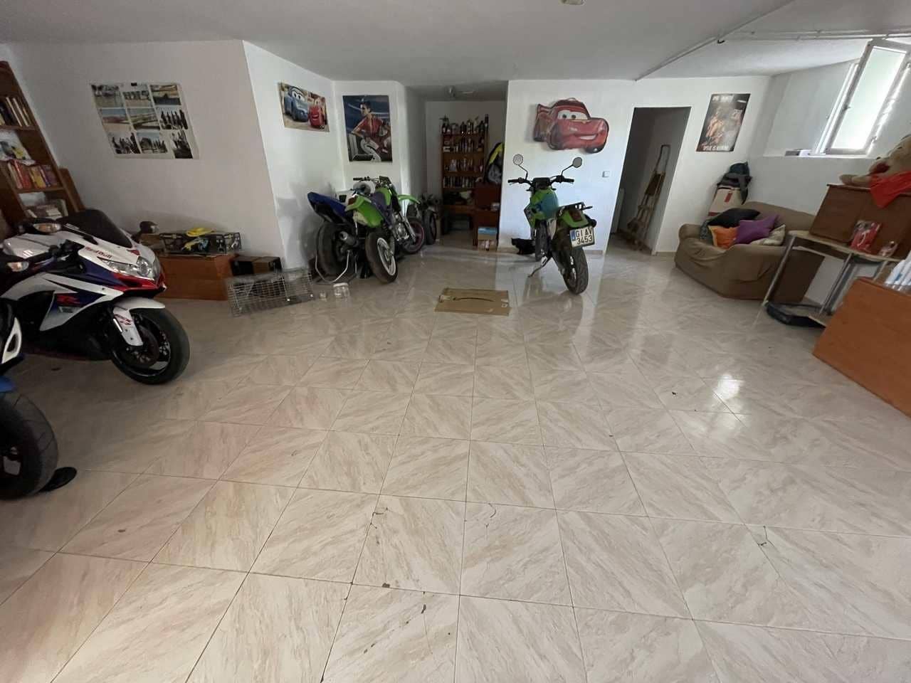 4 bedroom Villa for sale in Benferri with pool garage - € 319,300 (Ref: 9356023)