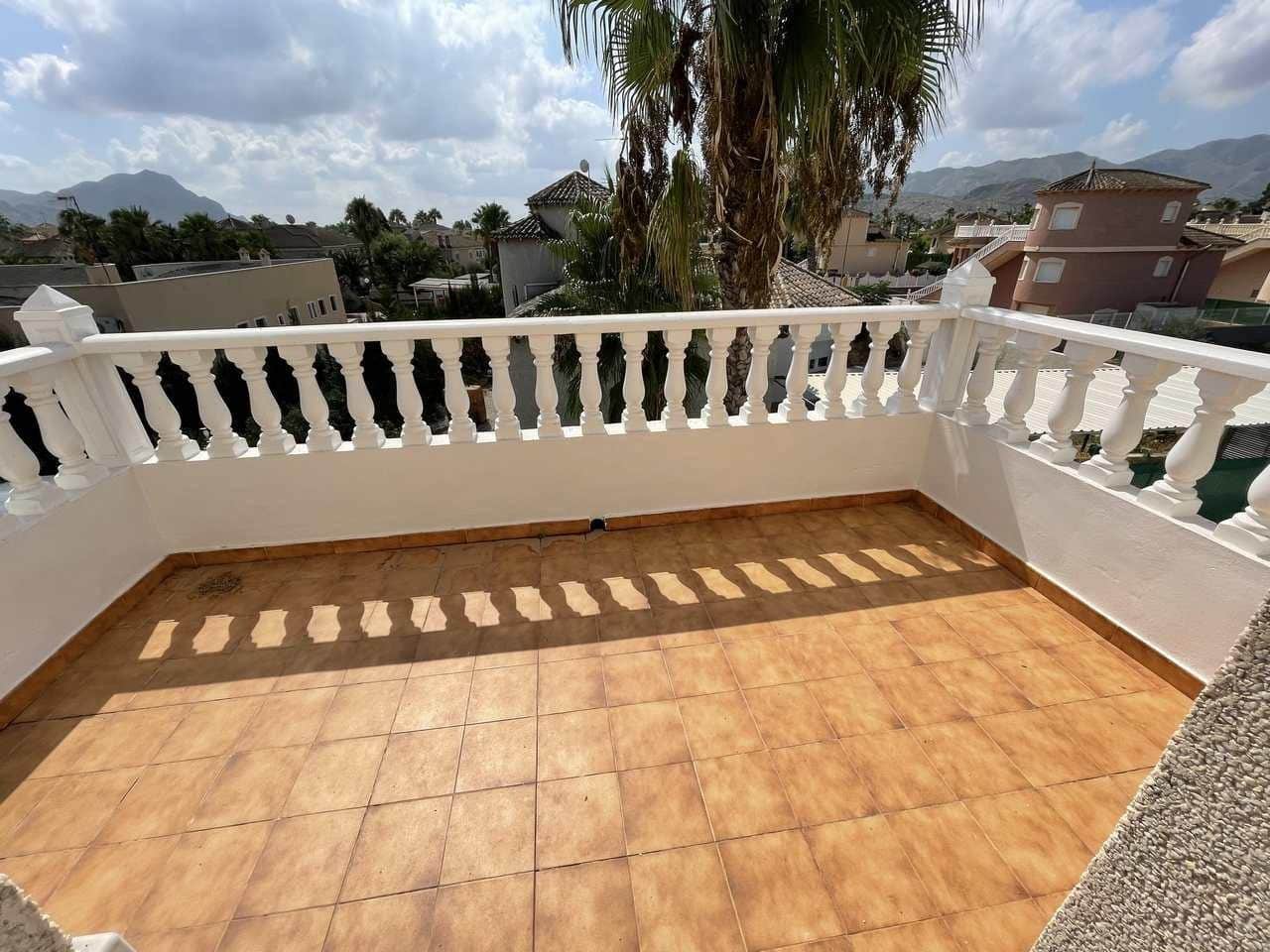 4 bedroom Villa for sale in Benferri with pool garage - € 319,300 (Ref: 9356023)