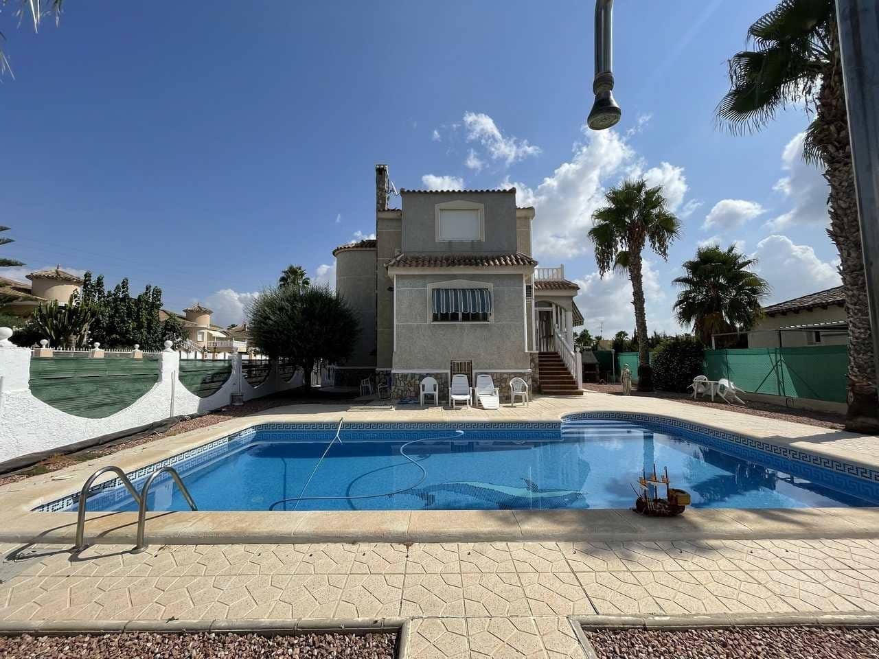 4 bedroom Villa for sale in Benferri with pool garage - € 319,300 (Ref: 9356023)