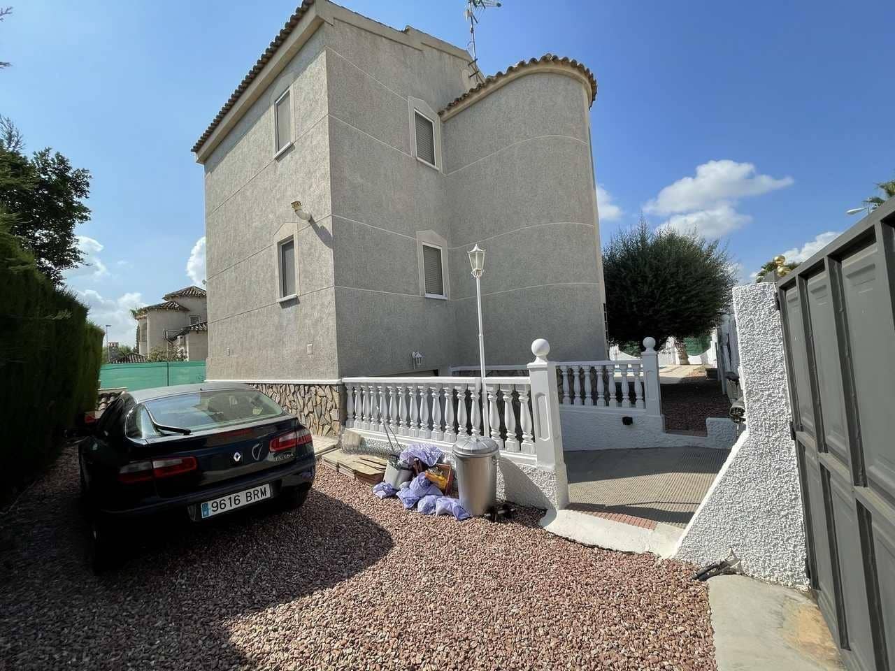 4 bedroom Villa for sale in Benferri with pool garage - € 319,300 (Ref: 9356023)