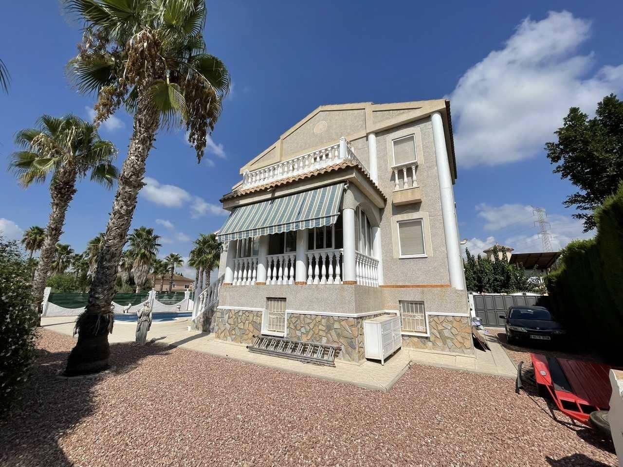4 bedroom Villa for sale in Benferri with pool garage - € 319,300 (Ref: 9356023)