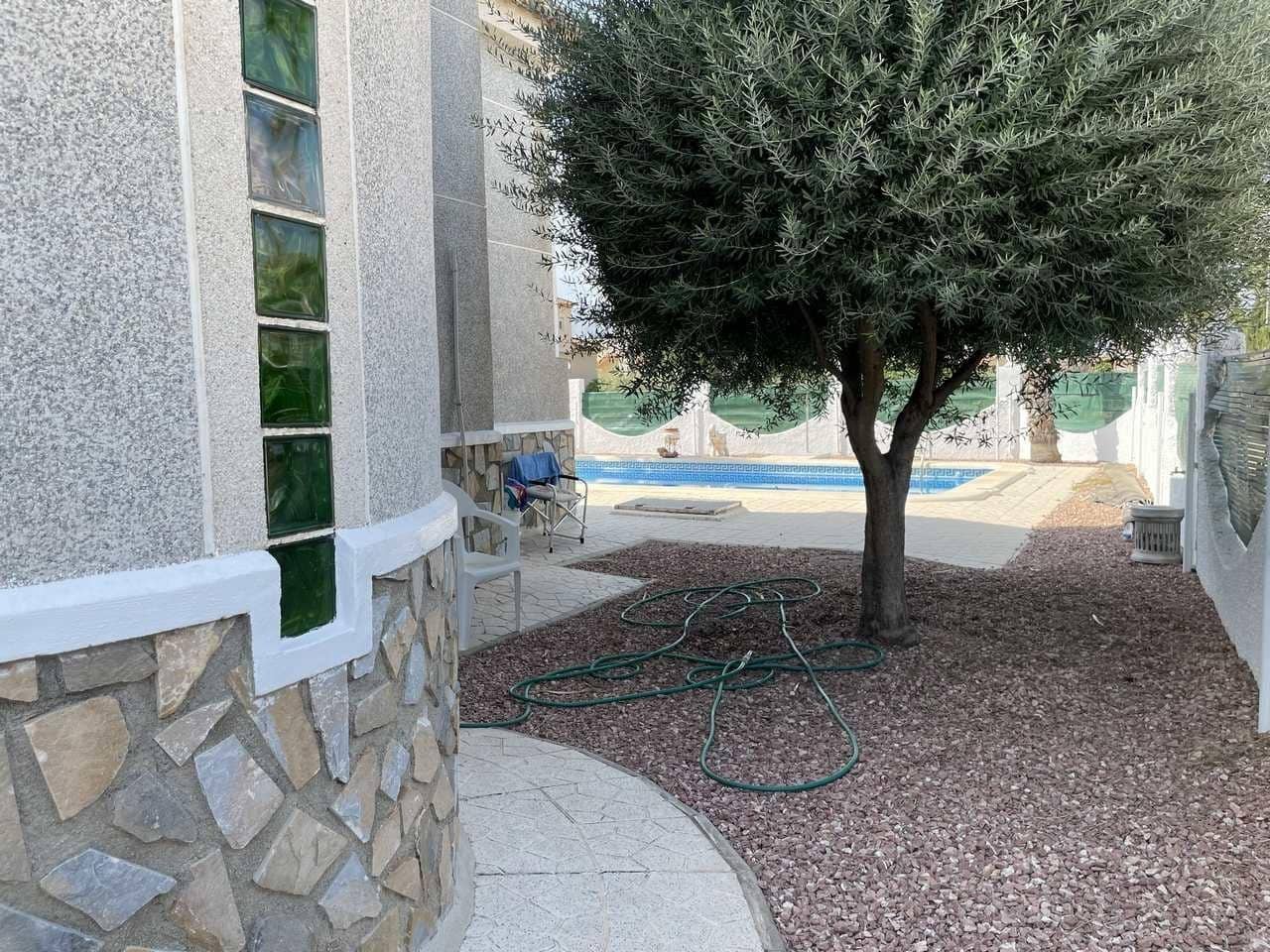 4 bedroom Villa for sale in Benferri with pool garage - € 319,300 (Ref: 9356023)