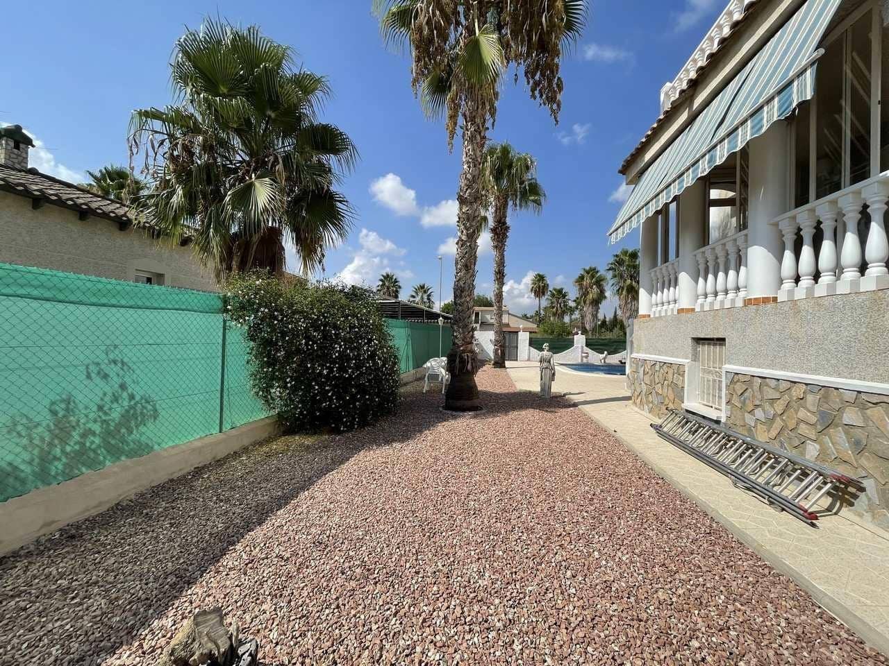 4 bedroom Villa for sale in Benferri with pool garage - € 319,300 (Ref: 9356023)