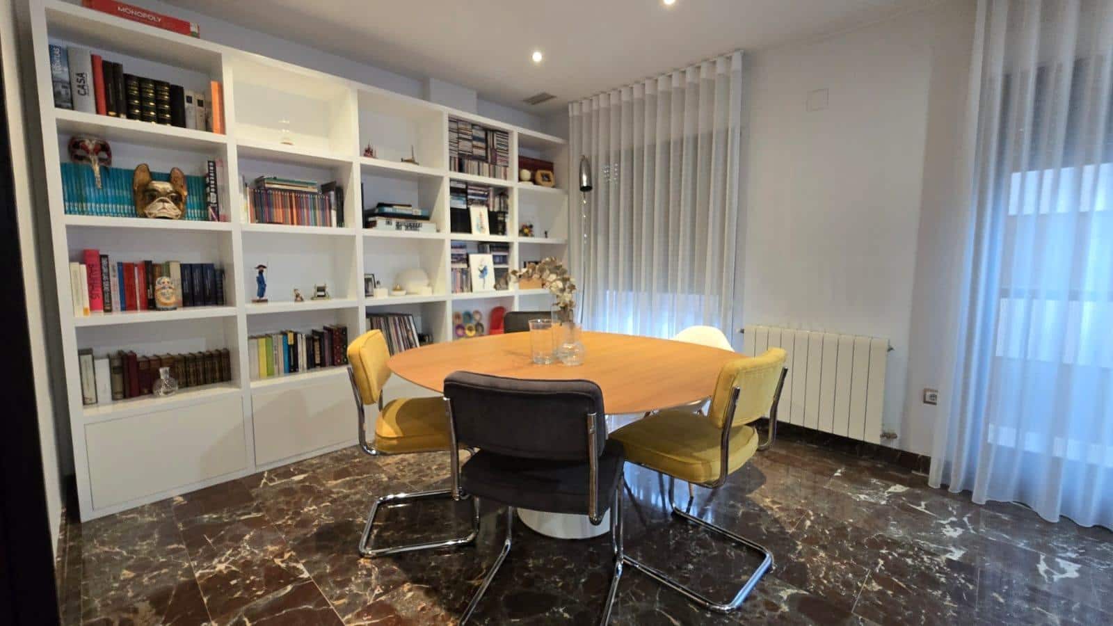 Piso de 3 habitaciones en Elche / Elx en venta - 296.000 € (Ref: 9356024)