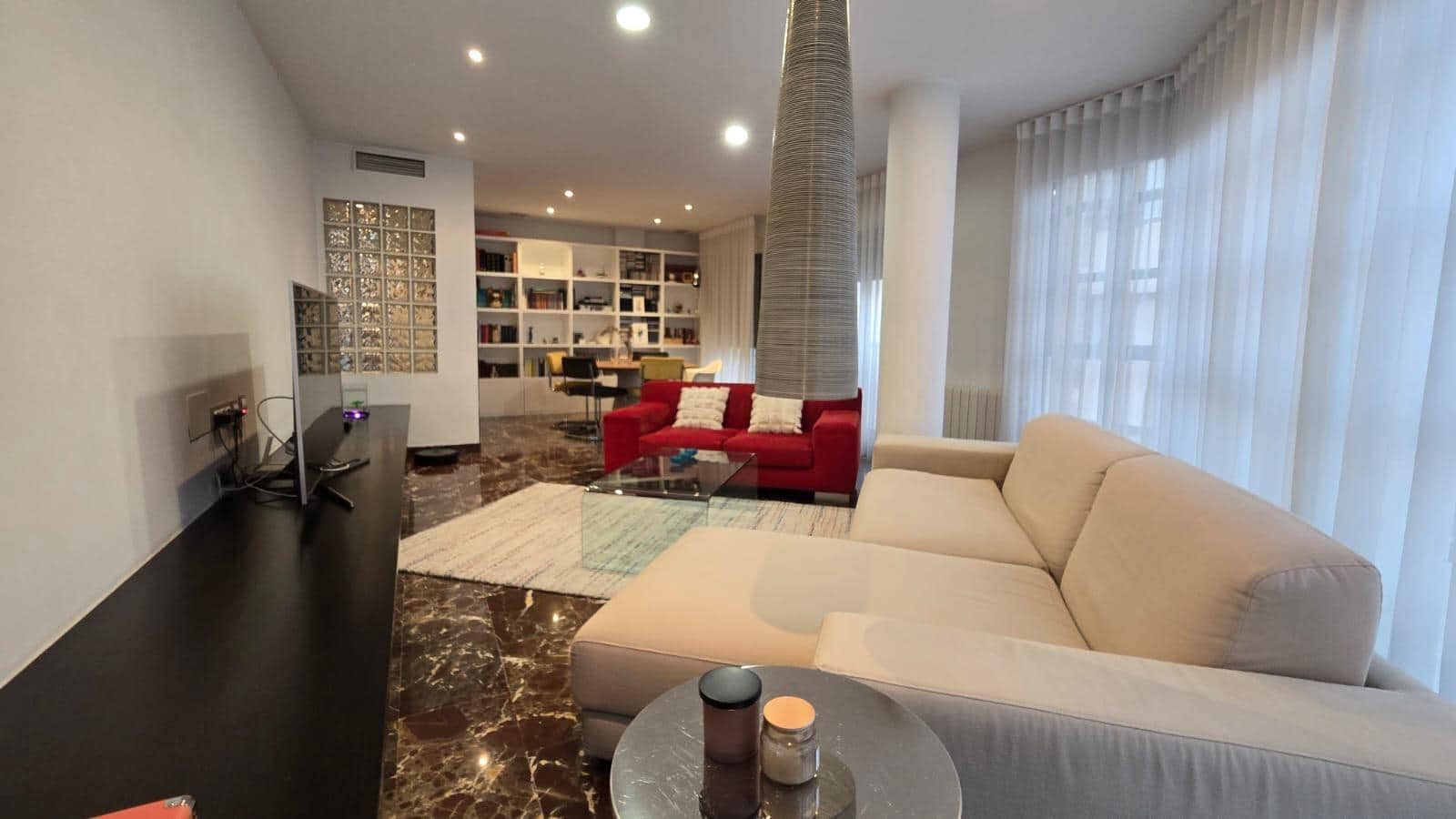 Piso de 3 habitaciones en Elche / Elx en venta - 296.000 € (Ref: 9356024)