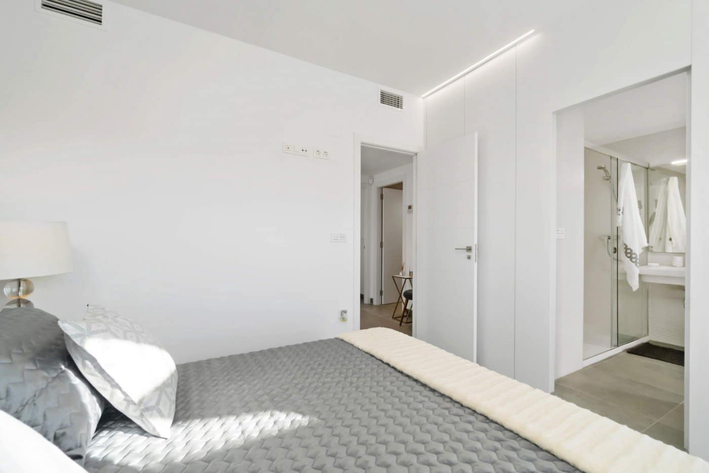 3 sypialnia Bungalow na sprzedaż w Elche / Elx z basenem - 312 000 € (Ref: 9356025)