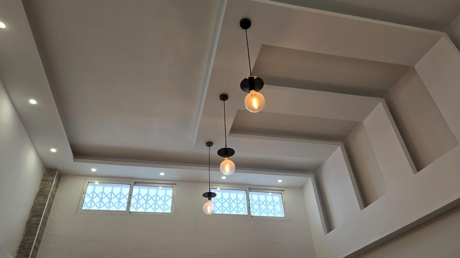 6 bedroom Villa for sale in La Marina with pool - € 430,000 (Ref: 9356028)