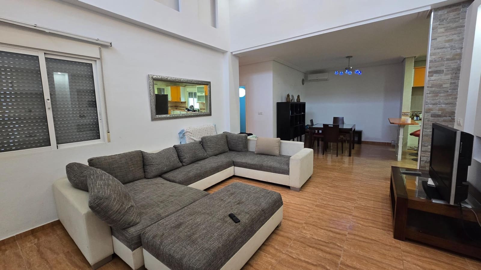 6 bedroom Villa for sale in La Marina with pool - € 430,000 (Ref: 9356028)